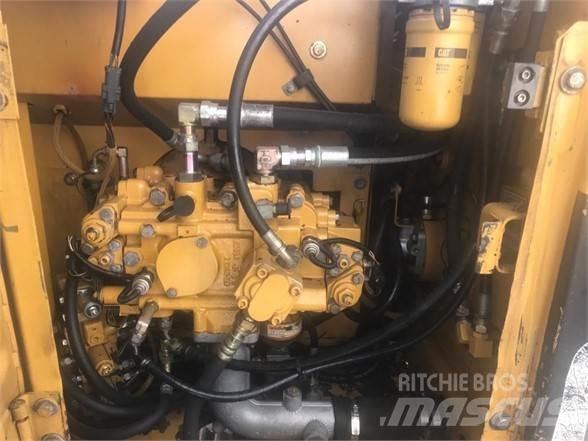 CAT 312CL 履带挖掘机