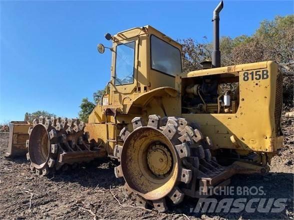 CAT 815B 单轮压路机