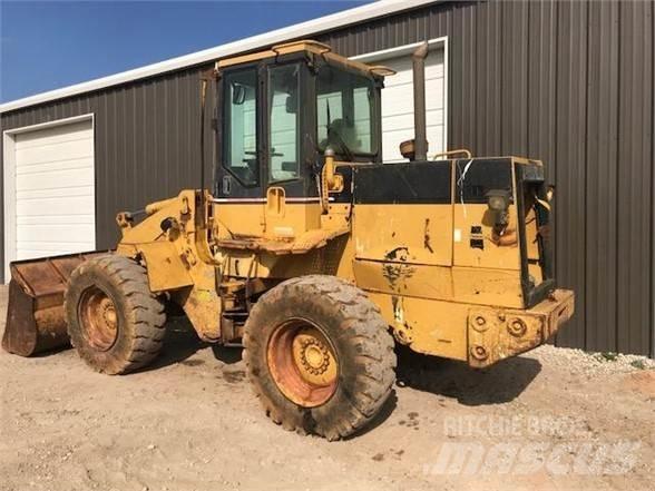 CAT 918F 轮式装载机