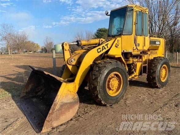 CAT 926 轮式装载机