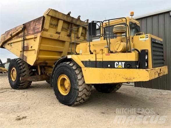 CAT D40D 铰接式自卸车