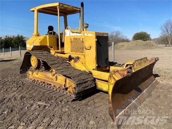 CAT D5M LGP 履带式推土机