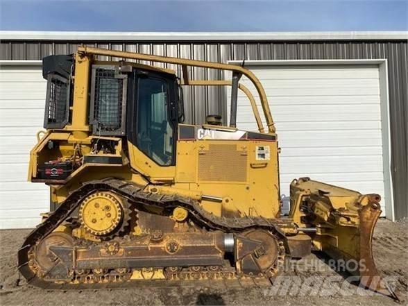 CAT D5M XL 履带式推土机