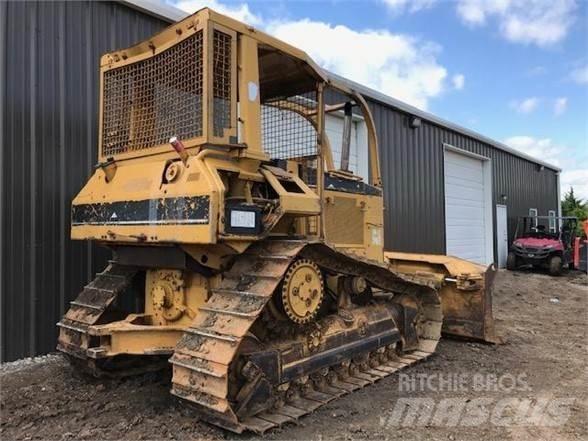 CAT D5M XL 履带式推土机