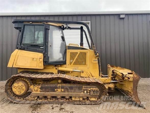 CAT D6K 履带式推土机