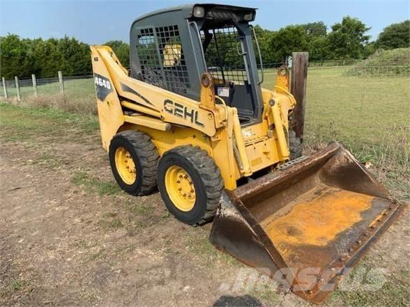 Gehl 4640 滑移装载机
