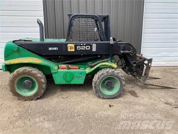JCB 520 伸缩臂叉装车|叉装车