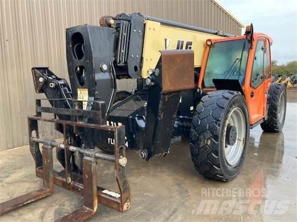 JLG 1055 伸缩臂叉装车|叉装车