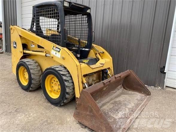 John Deere 315 滑移装载机