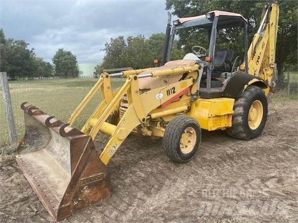 Komatsu WB140 反铲装载机
