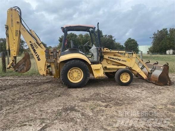 Komatsu WB140 反铲装载机