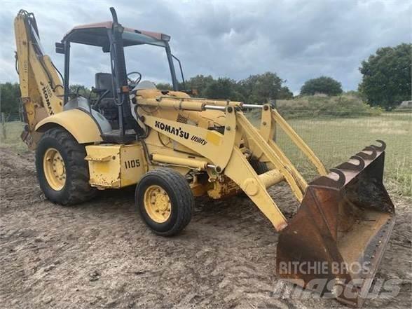 Komatsu WB140 反铲装载机