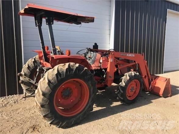 Kubota M4700 拖拉机/农用车