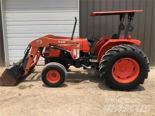 Kubota M9000 拖拉机/农用车