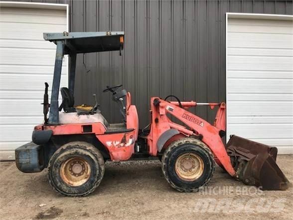 Kubota R420 轮式装载机