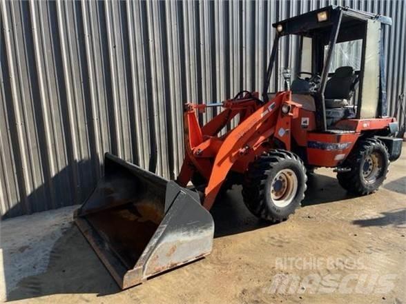 Kubota R420 轮式装载机