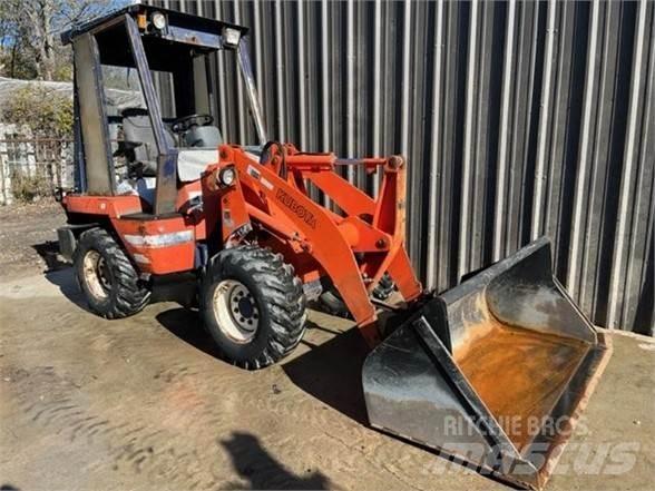 Kubota R420 轮式装载机
