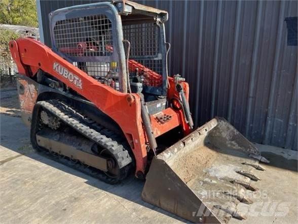 Kubota SVL75 滑移装载机