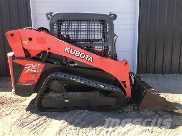 Kubota SVL75-2 滑移装载机