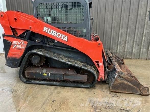 Kubota SVL75-2 滑移装载机