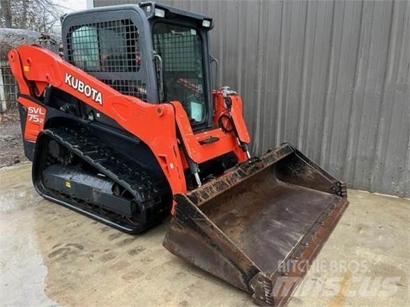 Kubota SVL75-2 滑移装载机