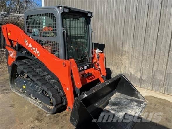 Kubota SVL75-2 滑移装载机