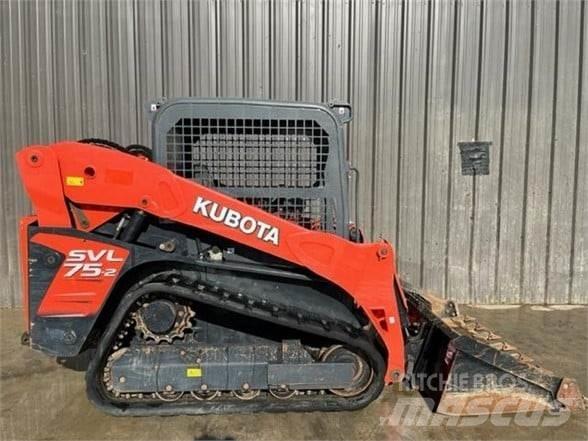 Kubota SVL75-2 滑移装载机