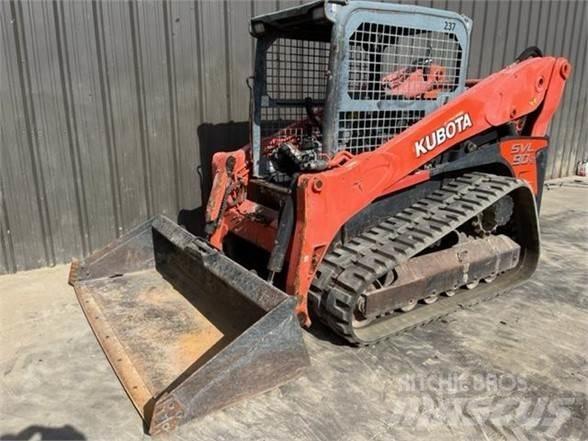 Kubota SVL90 滑移装载机