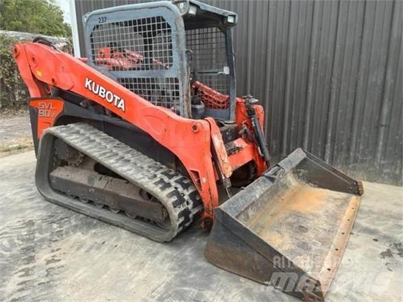 Kubota SVL90 滑移装载机