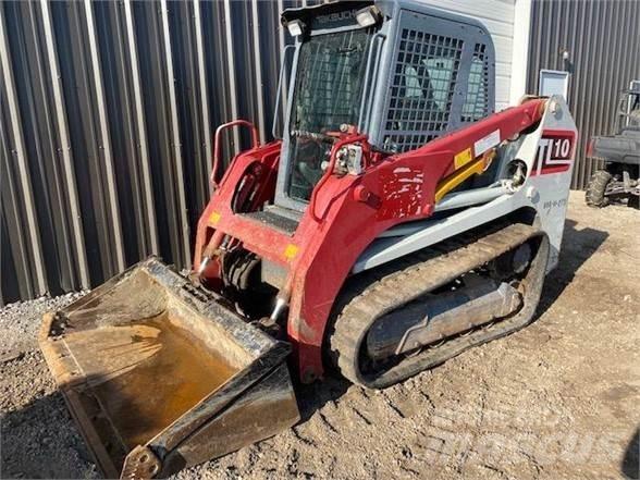 Takeuchi TL10 滑移装载机
