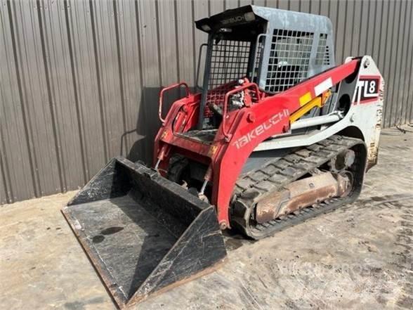 Takeuchi TL8 滑移装载机