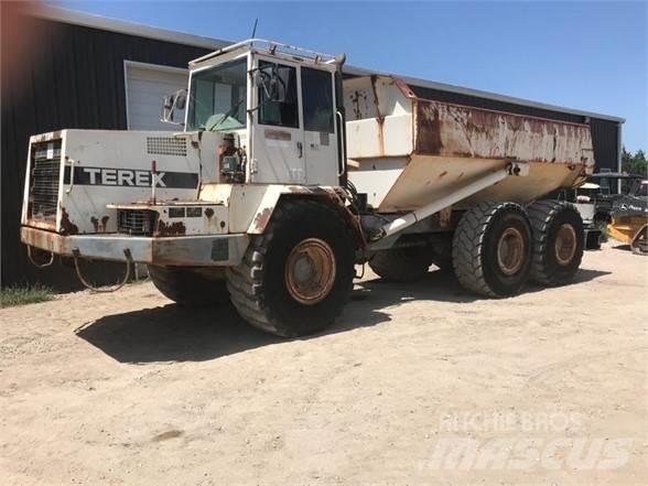 Terex TA27 铰接式自卸车
