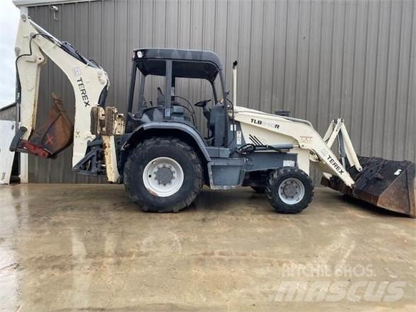 Terex TLB840R 反铲装载机