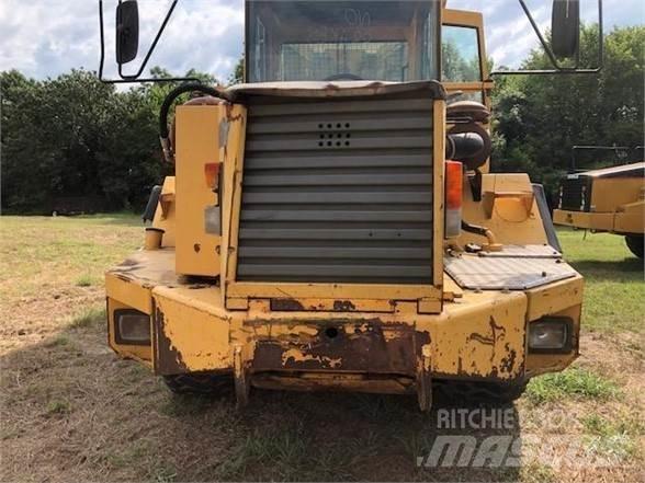Volvo A30 铰接式自卸车