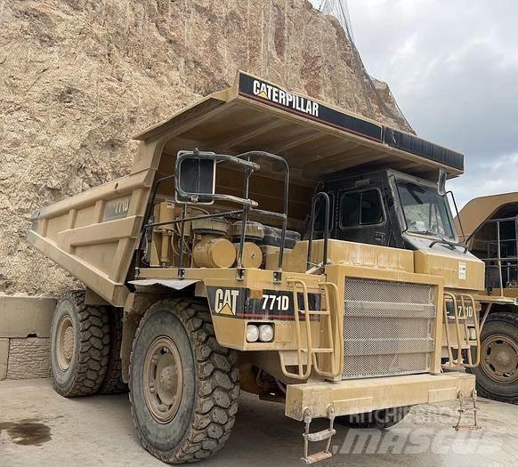 CAT 771D 翻斗车\公路型自卸车