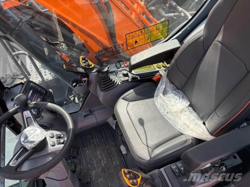 Develon DX140W-7 轮式挖掘机