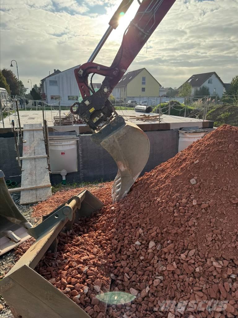 Yanmar B 110 W 轮式挖掘机