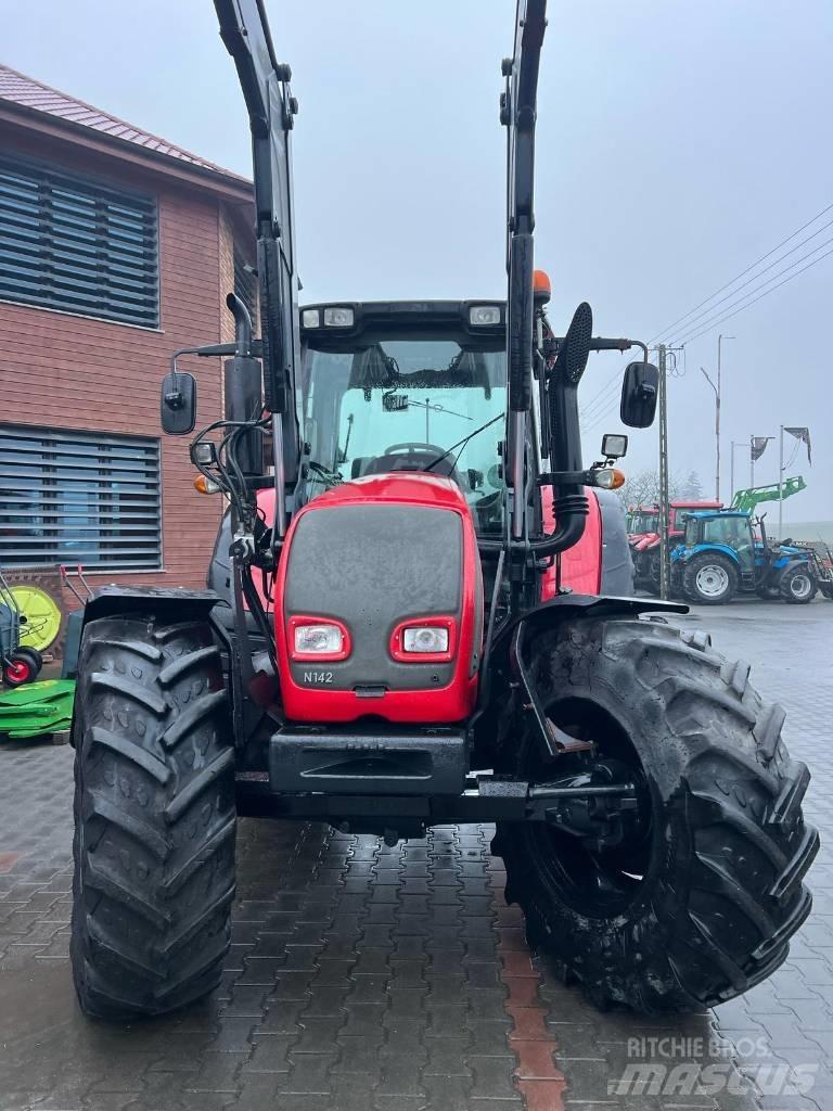 Valtra N 142 拖拉机/农用车