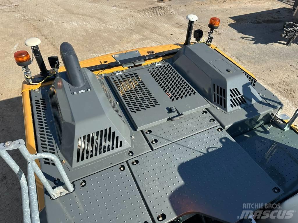Liebherr R 922 G8 履带挖掘机