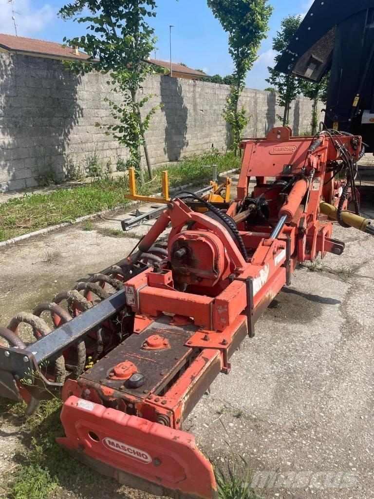 Maschio Aquila 5000 钉齿耙