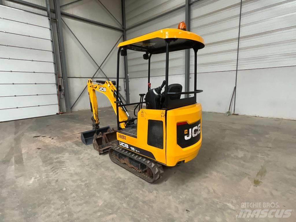JCB 15 C-1 小型挖掘机