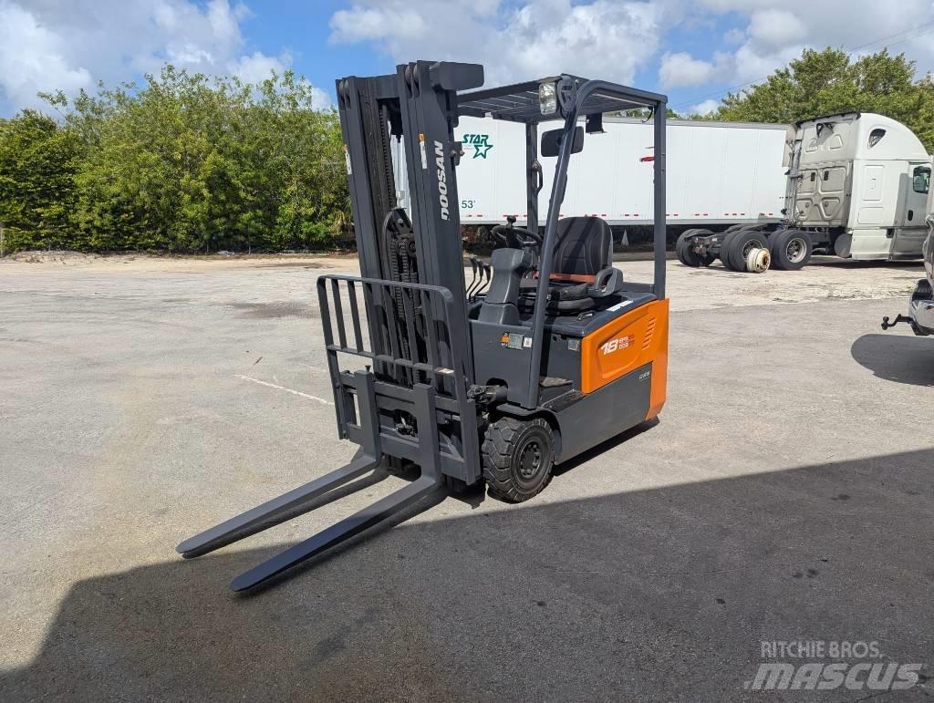 Doosan B 18 T-7 电动叉车