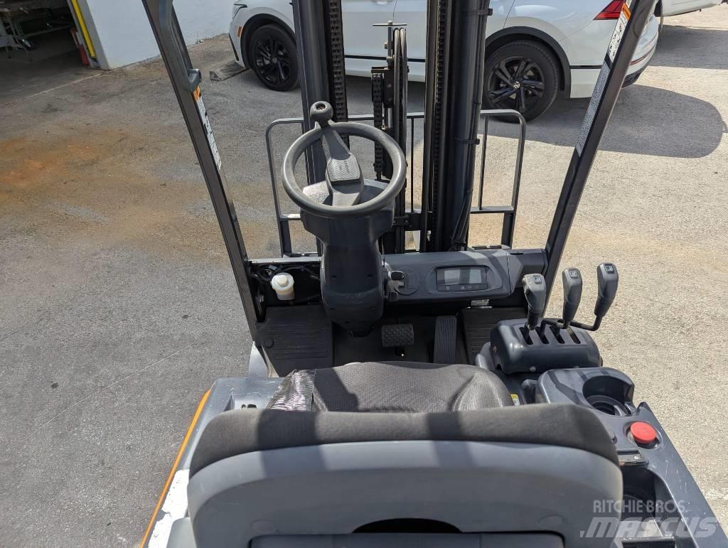 Doosan B 18 T-7 电动叉车