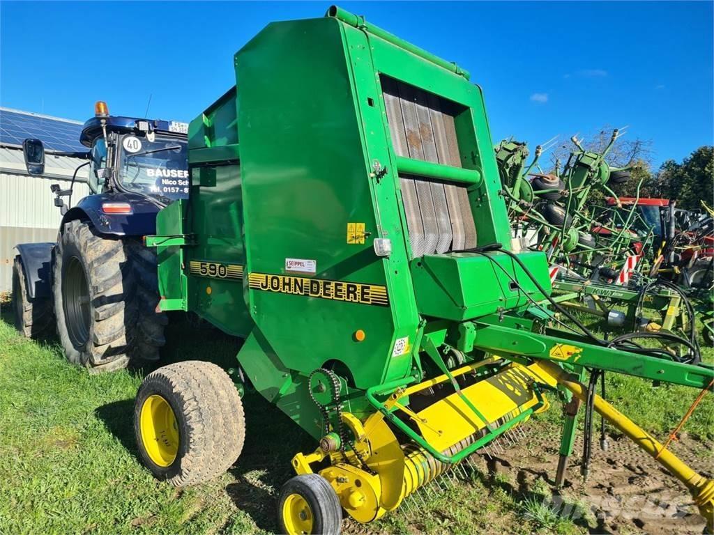 John Deere 590 圆捆打捆机