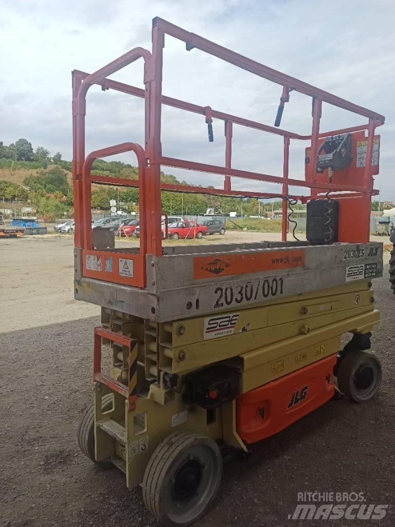 JLG 2030 ES 剪叉式升降机