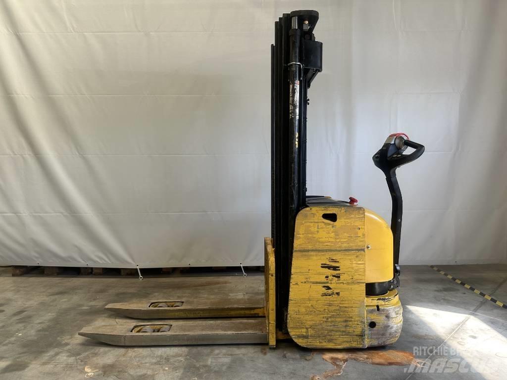 Yale ms12 手推堆垛车
