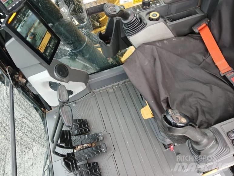 CAT 320 履带挖掘机