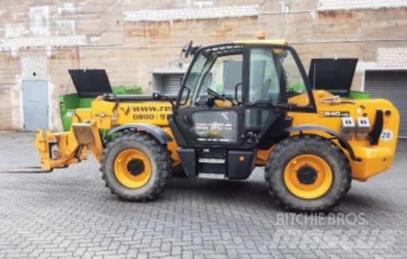 JCB 540-140 伸缩臂叉装车|叉装车
