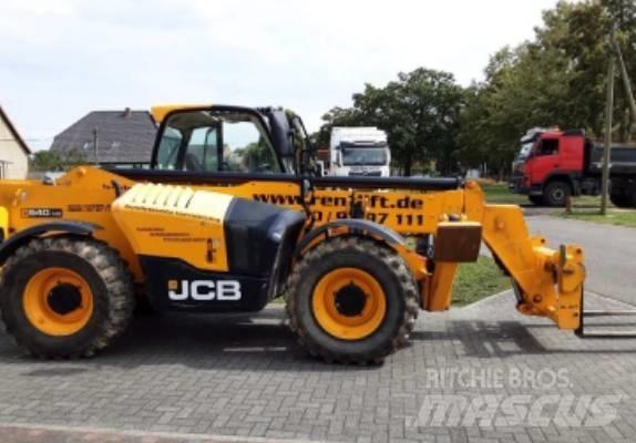 JCB 540-140 伸缩臂叉装车|叉装车