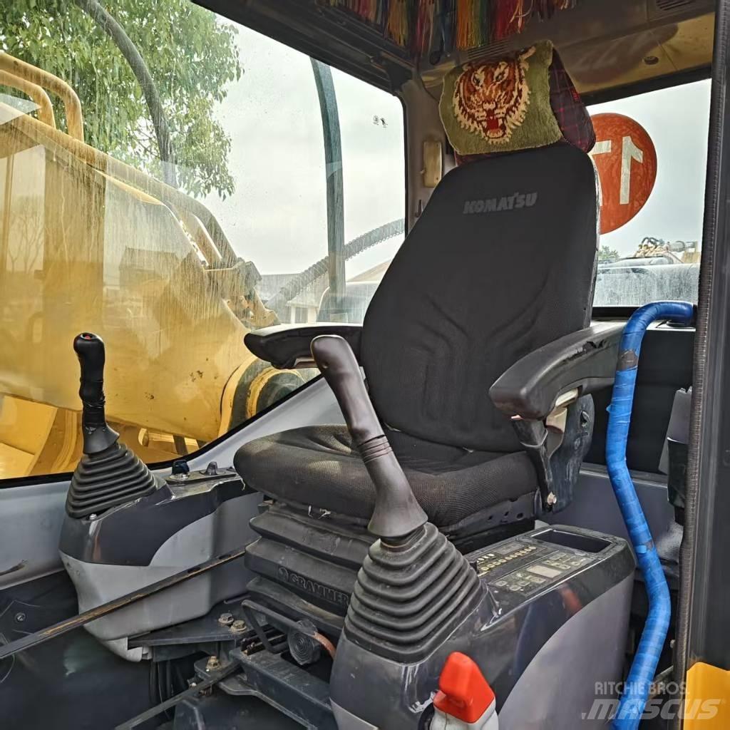 Komatsu PC 400-7 履带挖掘机